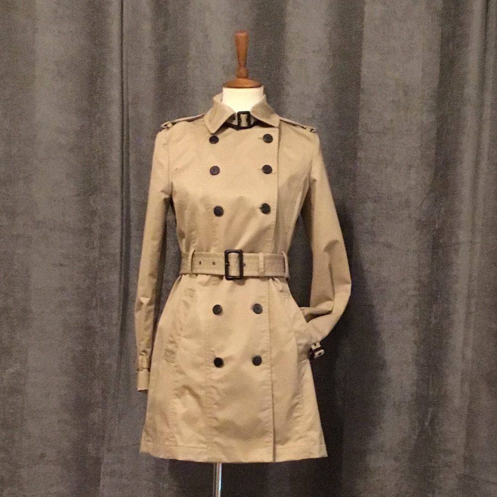Mango trench